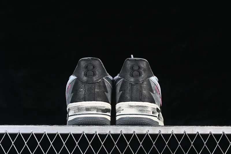 All categories Nk Air Force 1 Air Force series Nk Air Force 1 Low Air Force low top Nike Air Force 1'07 Low "Gray-Pink Lucky Charm" Hand-painted graffiti Gray pink lucky charm Air Force 1 low-top casual sneakers YD2425-880